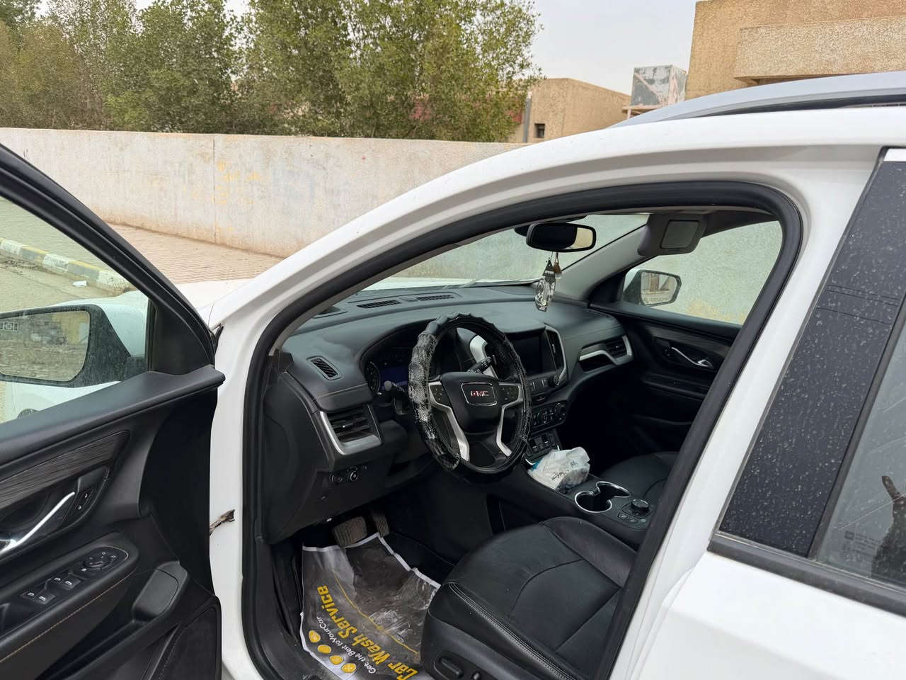 سلام عليكم 
تيرن 2020 
حادث بسيط جاملغ او شويه من البنيد نفسهن راجعات 
رقم واسط بسمي 
المواصفات نص فول
والسيارة جديد ماشيه بس ٢٣ ألف 
مكانه بالكوت
والسعر 160 او بيه مجال بسيط 
هذا رقمي لليحب يتواصل *********** دهل اوران, واسط
