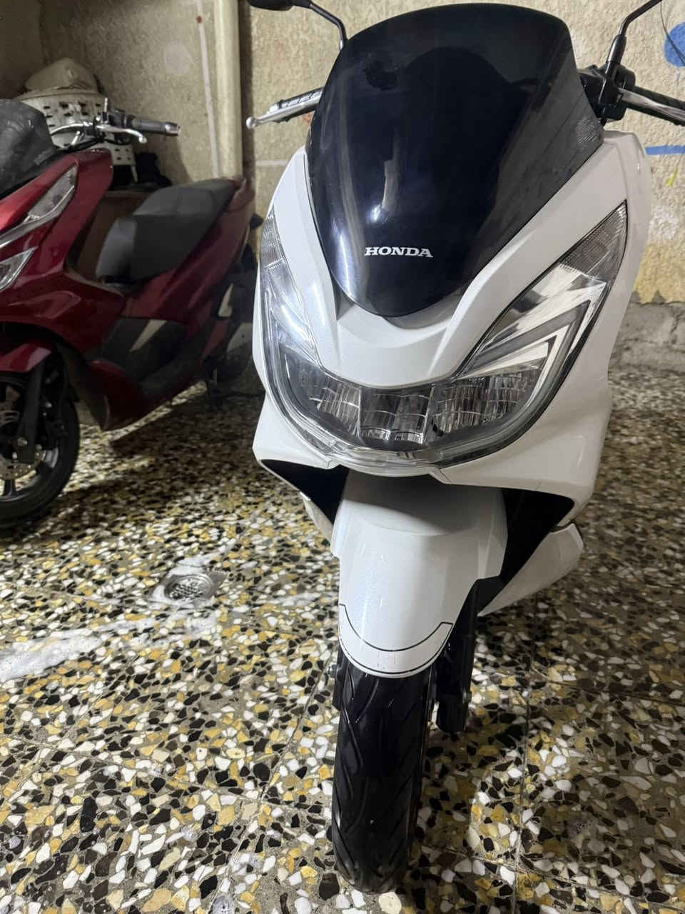 يالله بي سي اكس ياباني مكينه 125كفالة عامة اي نقص مابيهة ماشية 6الف بل يابان وحالين 7كفالة عامة الدراجة سعرهة 19$ورقة ونص مجال كلش قليل ***********مدينه الصدر عنواني سعرهة19ونص مجال حكزالجية بس
