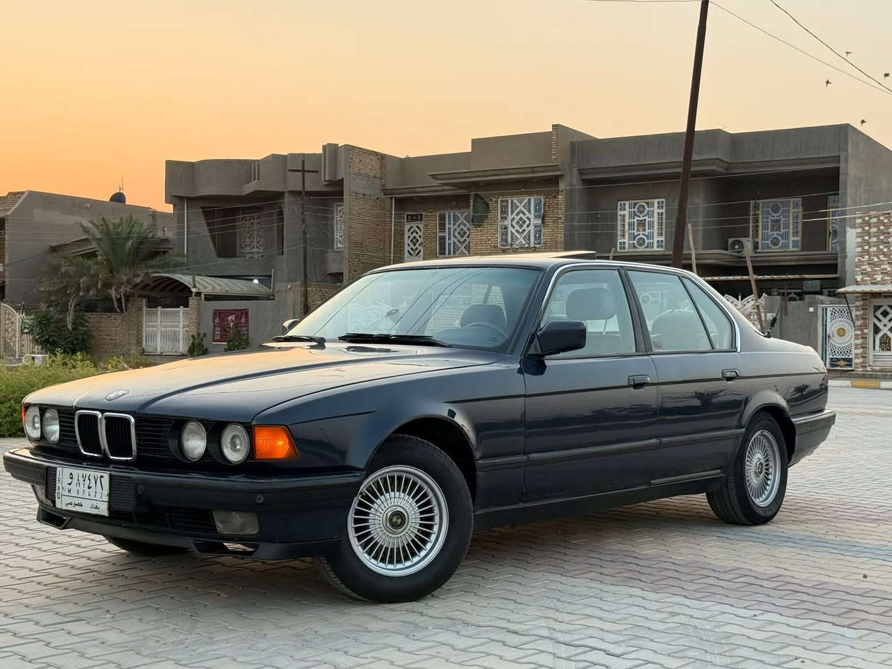 السلام عليكم اخوان 🩶
BMW موديل 1991 الحجم 735i
رقم بغداد تحويل مباشر ثاني يوم 
لون ازرق نيلي مكفوله كفاله عامه 
صبغ عام جماليه فقط بدون معجون 
محرك وكير مكفولات حاويه تبريد ثلج ❄️ منضومه كامله جديده تخم تاير وتخم ويل شعاع جدد دواخل جدا نضيفه كشنات جلد كهرباء تدفئه كشنات امامي وخلفي سنتر لوك ريموت كهربائيات كلهه شغاله مابيه ولا نقص سياره جديده سلايد روف شغال 3 حركات حداديه امامي خلفي بالكارتون شرط تراي 2026 دعاميه ام الهوائيات مال 40 
دبل جكمجه اناره داخليه خلفي امامي كلهه شغاله 
العنوان واسط 
السعر 57 وبيه مجال 
رقم الهاتف ***********
