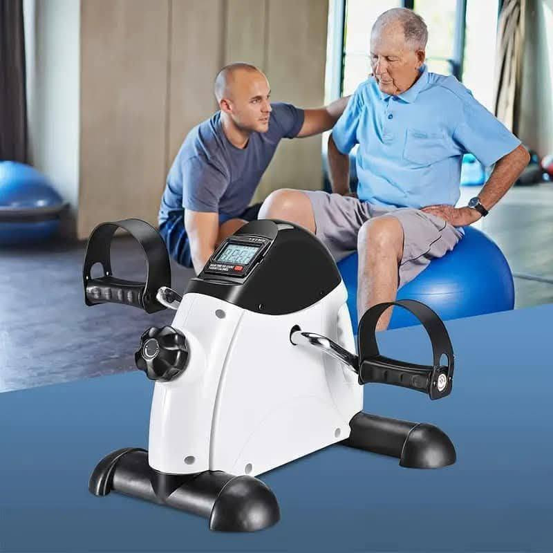 دراجة التمارين المنزلية الصغيرة #الاصلي🚴‍♂
جهاز الرياضي المتنقل في كل مكان للأرجل واليدين ومناسب لجميع الأعمار ✔️🏠🚴‍♀️

دّع الكسل وابدأ نمط حياة صحية بكل سهولة وراحة!
قدّمنا لكم دراجة التمارين الصغيرة متعددة الاستخدامات، الحل المثالي للتمارين المنزلية سواء للأرجل أو اليدين – تصميم ذكي وصغير الحجم، لكنها فعّالة جداً!

🔹 المميزات:
✅ مناسبة لليد والرجل – تقدر تستخدمها على الأرض لتمرين الساقين، أو تضعها على الطاولة لتمرين الذراعين وتنشيط الدورة الدموية.
✅ شاشة رقمية ذكية – تعرض الوقت، عدد الدورات، السعرات الحرارية، وسرعة التمرين لمتابعة تقدمك بدقة.
✅ مقاومة قابلة للتعديل – تحكم بدرجة صعوبة التمرين من خلال المقبض الأمامي حسب لياقتك.
✅ تصميم مدمج وخفيف الوزن – ما تاخذ مساحة، سهلة التخزين والتنقل، مثالية للبيت أو المكتب أو أي مكان أخر ✔️
✅ تساعد على إعادة التأهيل – مثالية لكبار السن أو للأشخاص بعد إصابات، لتقوية العضلات وتنشيط المفاصل بلطف.

🔸فوائدها الصحية 💯
سوفان الركب والكوع 
الشلل النصفي
آلام المفاصل 
خشونة الاطراف 
تقلص العضلات 
آلام الأكتاف
آلام الركب 
أصابة المفاصل 
تنشيط الدورة الدموية 
تحسين اللياقة البدنية 
حرق سعرات حرارية 
تنحيف الساقين واليدين 
الخمول والكسل لكبار السن 

🌿 تحسن اللياقة البدنية العامة
🧠 تنشط الدورة الدموية وتحارب الخمول
🔥 تساعد على حرق السعرات وتنحيف الساقين والذراعين
🧘‍♂️ تخفف التوتر وتحسن المزاج

‼️مناسبة لجميع الأعمار لتحريك الجسم يومياً ✔️ #الاصلي 

السعر 
🚘 يوجد خدمة توصيل لجميع محافظات العراق ٤ الاف 🚘
#بايسكل_منزلي
#دراجة_تمارين
#رياضة_في_المنزل
 #أجهزة_رياضية
#لياقة_بدنية
#معدات_رياضةإذا 
#بايسكل_منزلي
#دراجة_تمارين
#دراجة_رياضية
#رياضة_منزلية
#أجهزة_رياضية
#لياقة_بدنية
#تمارين_منزلية
#رياضة
#نادي_منزلي
#حرق_الدهون
#خسارة_الوزن
#كارديو
#صحة
#رشاقة
#تمرين
#معدات_رياضية


**إذا كنت صاحب هذا الإعلان وتريد حذفه لأي سبب، رجاءا أرسل رسالة إلى الدعم الفني**