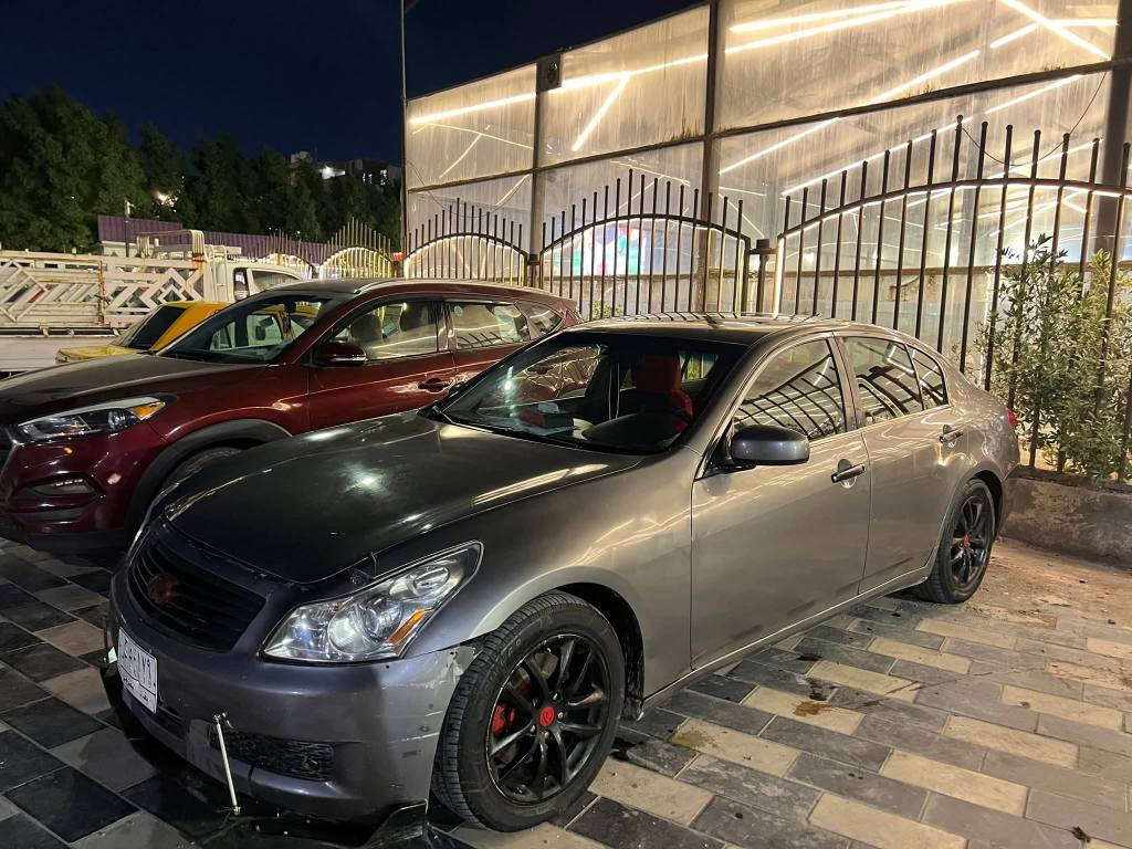 سلام عليكم نيسان انفنتي 35 
كير مكينه وتفرعاتهن شادهن جدد منضومت مي منضومت تبريد جدد ماصدات سستم صوت دوشمه جديد  سياره فول مواصفات 
4 بصمات 
كشنات جلد اشات خلفيه 
تبريد ثلج تدفئه 
بيهه ملاحضات بصيطه 
ساره بيهه حزام كلير 
السياره حادث مو غرق بين الباب الخلفي وال جاملغ السعر 50 قفل قفل الف مينزل 
رقم بغداد تحويل مباشر السياره ماخذهه ب 115 عارضهه ب 50 عندي ضرف *********** بغداد, العراق
