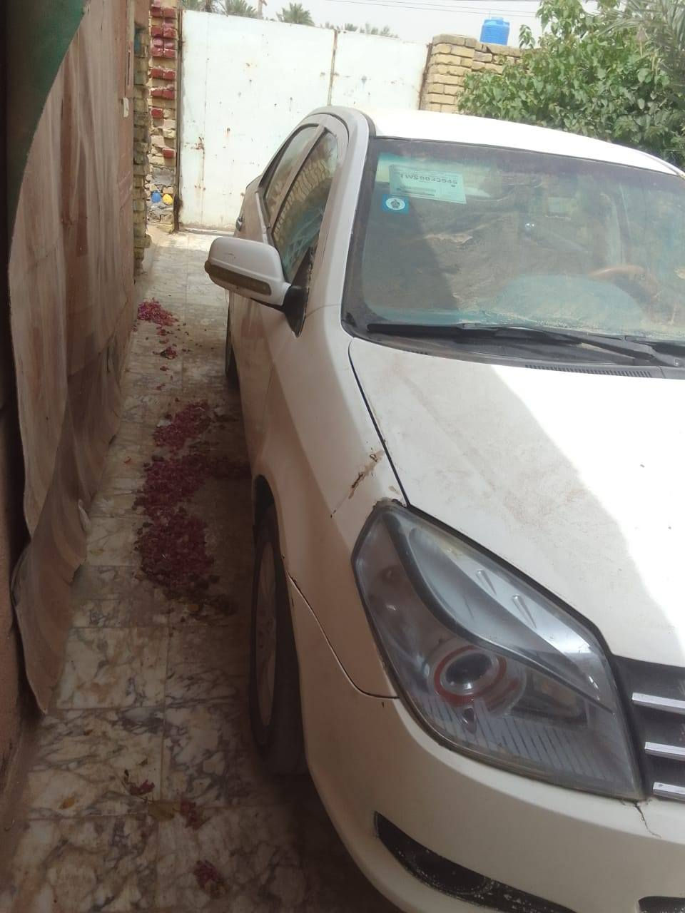 السلام عليكم سياره البيع ام كي موديل 2013 رقم انكليزي  بسمي رقمها ذي قار. هزه جديده  تخم تايرات جدد حداد كير مكينه 1800 كورله جديده العنوان الناصريه والشراي يتصل***********
