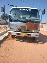 سيارة قلاب4طن البيع لاتصال على هاذة الرقم 07801146969