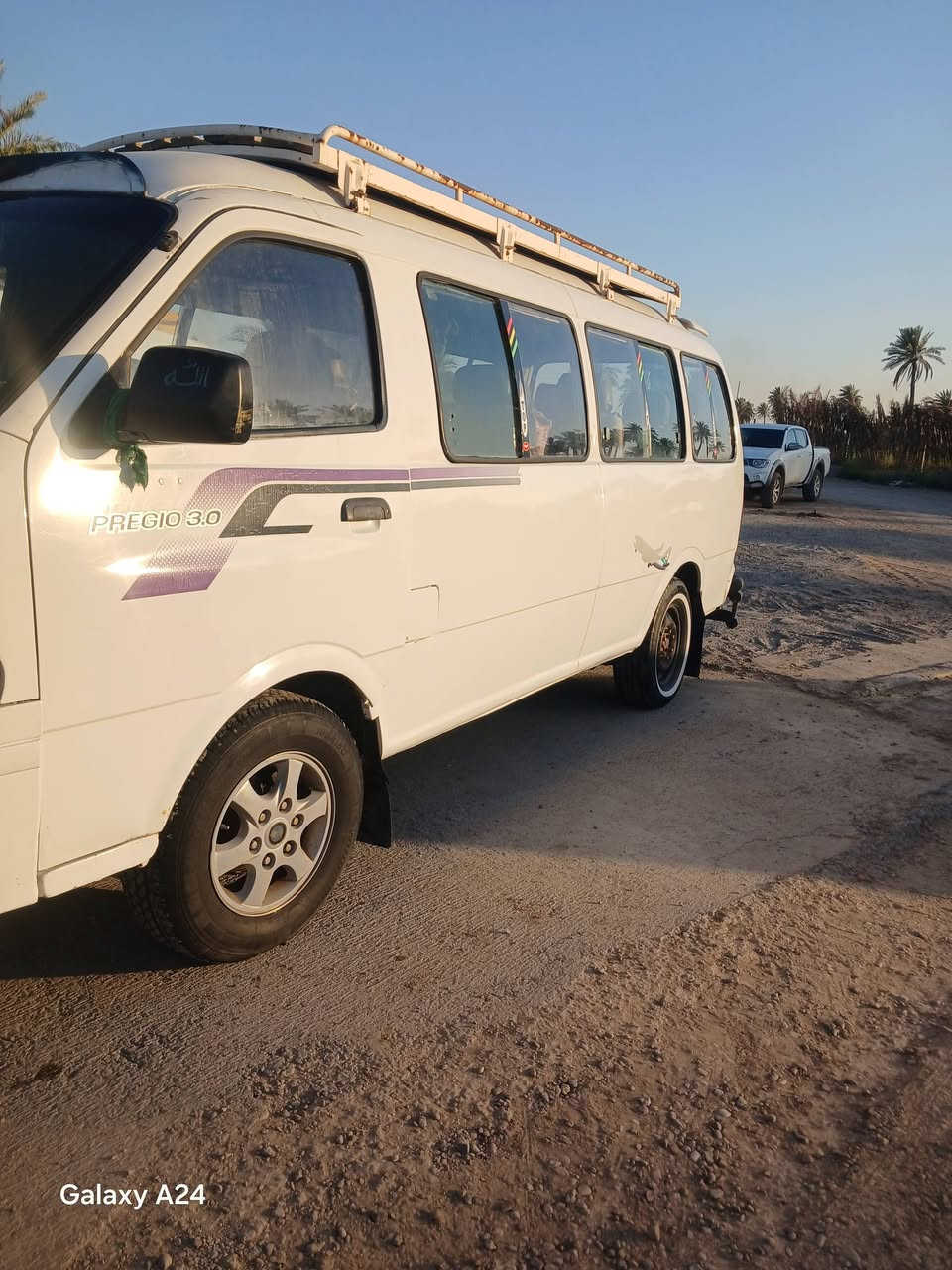 سلام عليكم للبيع شبوط
موديل 2001 رقم بغداد انكليزي الجديد  باسمي

هزة غير نافذة 
***********
