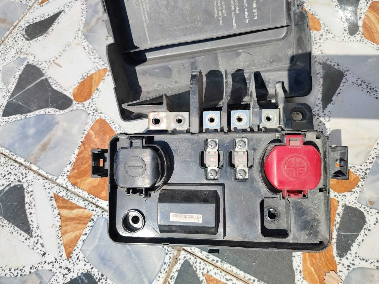 سلام عليكم اي قطعه بل منشور تريده صوره ودزه خاص وادلل بل سعر،، او واتساب ***********
