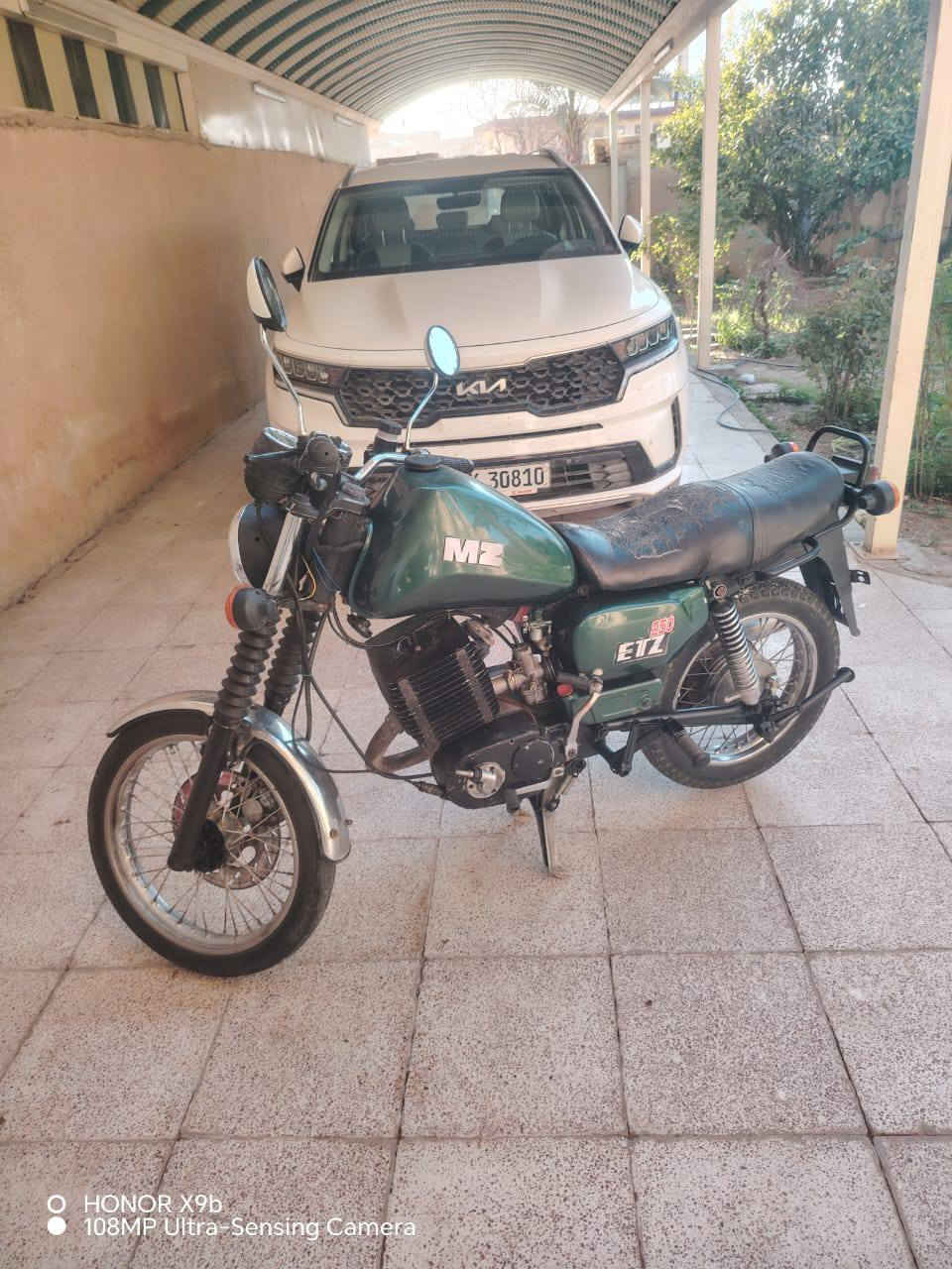 مكلف بالنشر امزد قمبوره الماني  للبيع مديل2002 محرك كصه ثنين  وكهربائيات شرط من البك للايت  كله شغال بدون رقم سعر مليون بي مجال  مكان صلاح الدين قضاء الدور رقم هاتف***********
