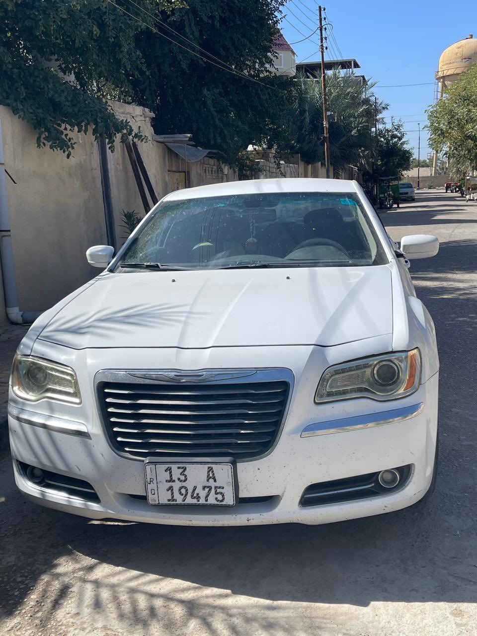 السلام عليكم اوباما 14 اصل وارد كندي 
محرك وكير في حاله ممتازه حداده جديده رقم ميسان مشروع وطني تحويل ثاني يوم 
السياره جاهزه مابيه نقص تحويل مباشر سنويه لغايه  2029 السعر 160 وبيه مجال مكان السياره البصره المدينه  
الرقم ‭0781 923 7027‬
