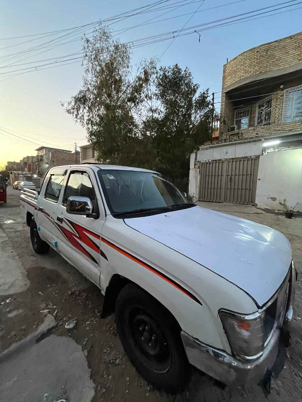 السلام عليكم . بيكم تيوتا 1999.رقم واسط . مكينه كير حداديه خير من الله . مكان السياره .بغداد (الشعب )
السعر 65 وبيها مجال بسيط ✔️
للاستفسار :*********** اسيا 
الرقم الثاني :*********** أثير
