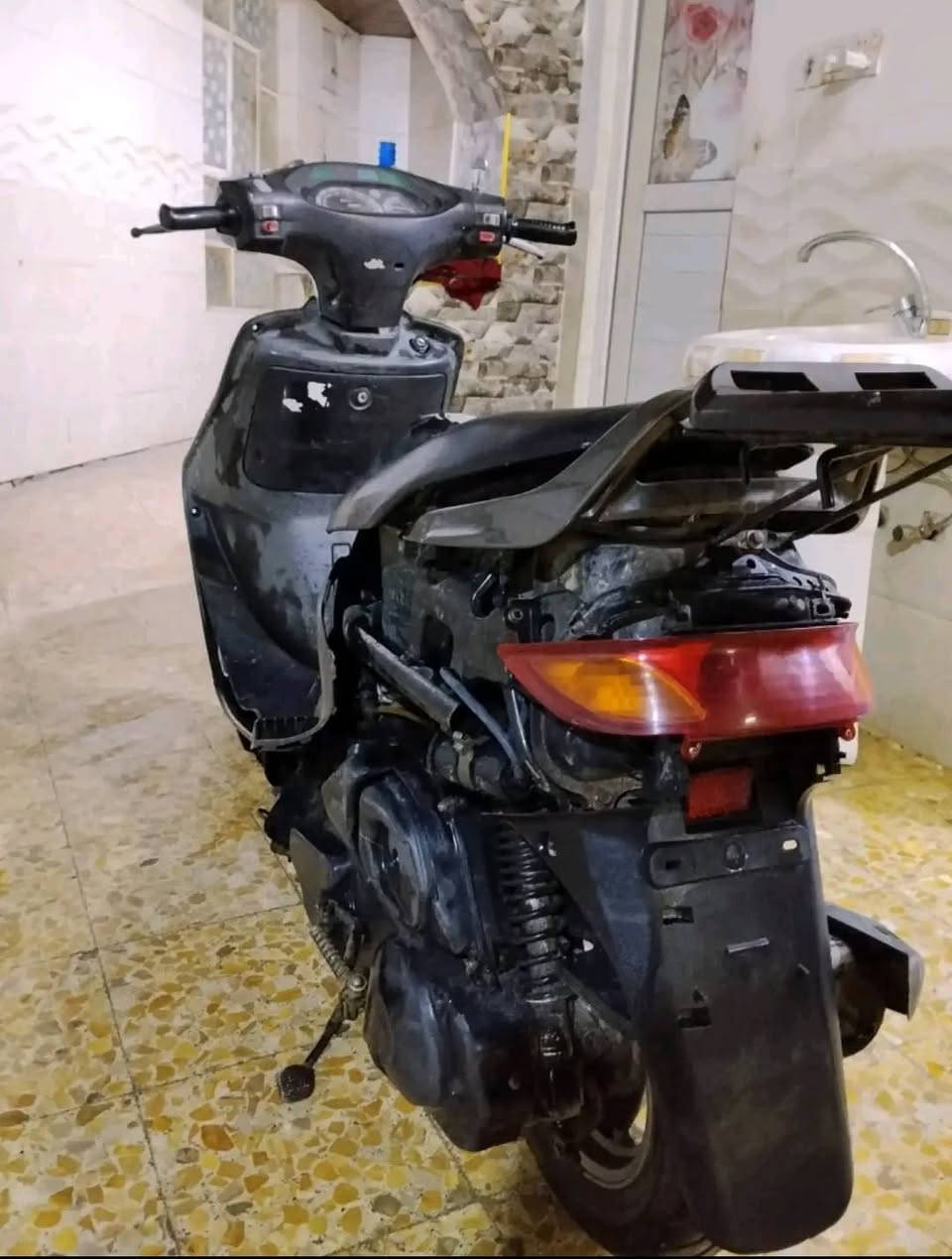 سلام عليكم فراشه فحل للبيع دراجه نضيفه شوفت عينك ماعايزه برغي مكان نجف شارع المطار سعر 280قفل *********** اتصل عل رقم ماتواجد عل فيس
