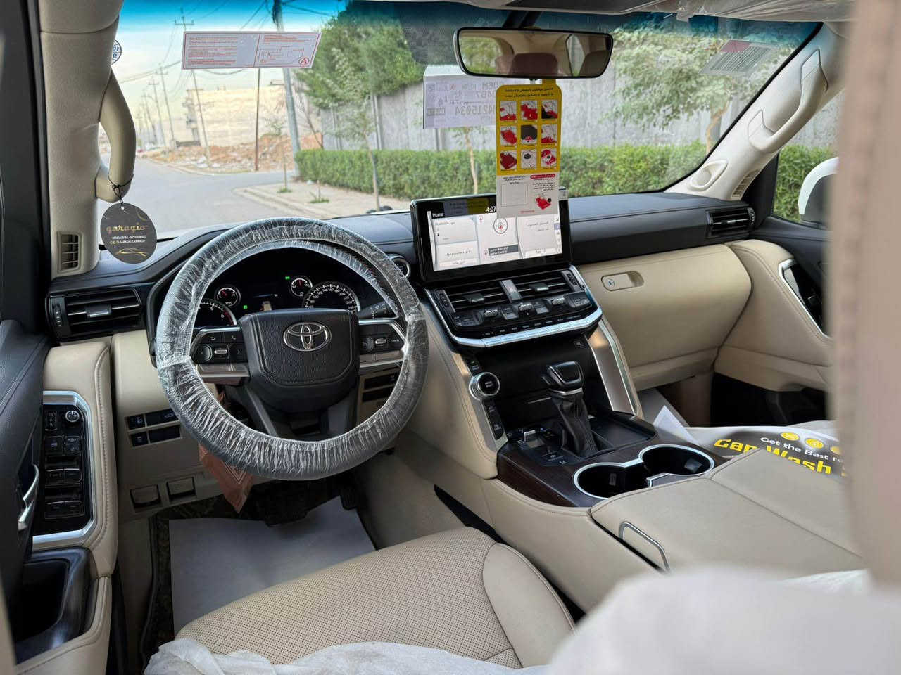 السلام عليكم 

لاندكروز GXR  بلص تطبيق جكساره  🇯🇵🇯🇵 

موديل ٢٠٢٢ تون توربو 🚀 

ماشيه ٥٨ الف كيلو 

شركه ساز صفر اربيل 

🛑 كاميرا 
🛑 سلايت 
🛑 شغال 
🛑 كاميرا
🛑حساس ٣٦٠ درجه 
🛑 زراك لايت 
🛑 شاشه كبيره 
🛑 كشنات جلد 
🛑 شاشات خلفيه بلاد 
🛑 ٢ كشن كهرباء 
🛑 صندوق كهرباء 
🛑 ثلاجه 
🛑 سستم صوت جي بي ال 
🛑 وباقي مواصفات المعروفه 

رقم اربيل الجديد بشرط التحويل 

السعر  ٦٣٨ ورقه 💵💵

السياره مكفوله من الصبغ فقط تعديل بارد بسيط بل بونيد 

*********** ☎️

مكانها اربيل أربيل, العراق
