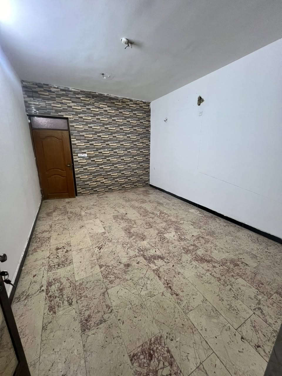 للايجـار في السيـديـه
بيت 50 م جديد طابقيـن

يحتوي علـى غرفتيـن نـوم وصـاله ومطبـخ وخدمـات

الموقـع الضبـاط

ب700 الـف قفـل

للاستفســار 

***********

***********

واتسـاب
