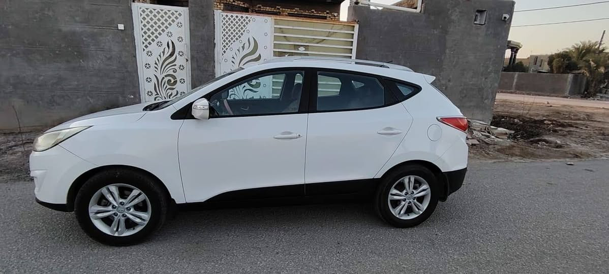 بسم الله الرحمن الرحيم
توسان 2013  خليجي مكفوله  
 محرك 2000 دوش  مكفوله من ضربه وصبغ  وبارد السياره بسمي مكان بابل رقم السياره بابل   سعر 150 وبيها مجال 
الاستفسار 
***********
***********
