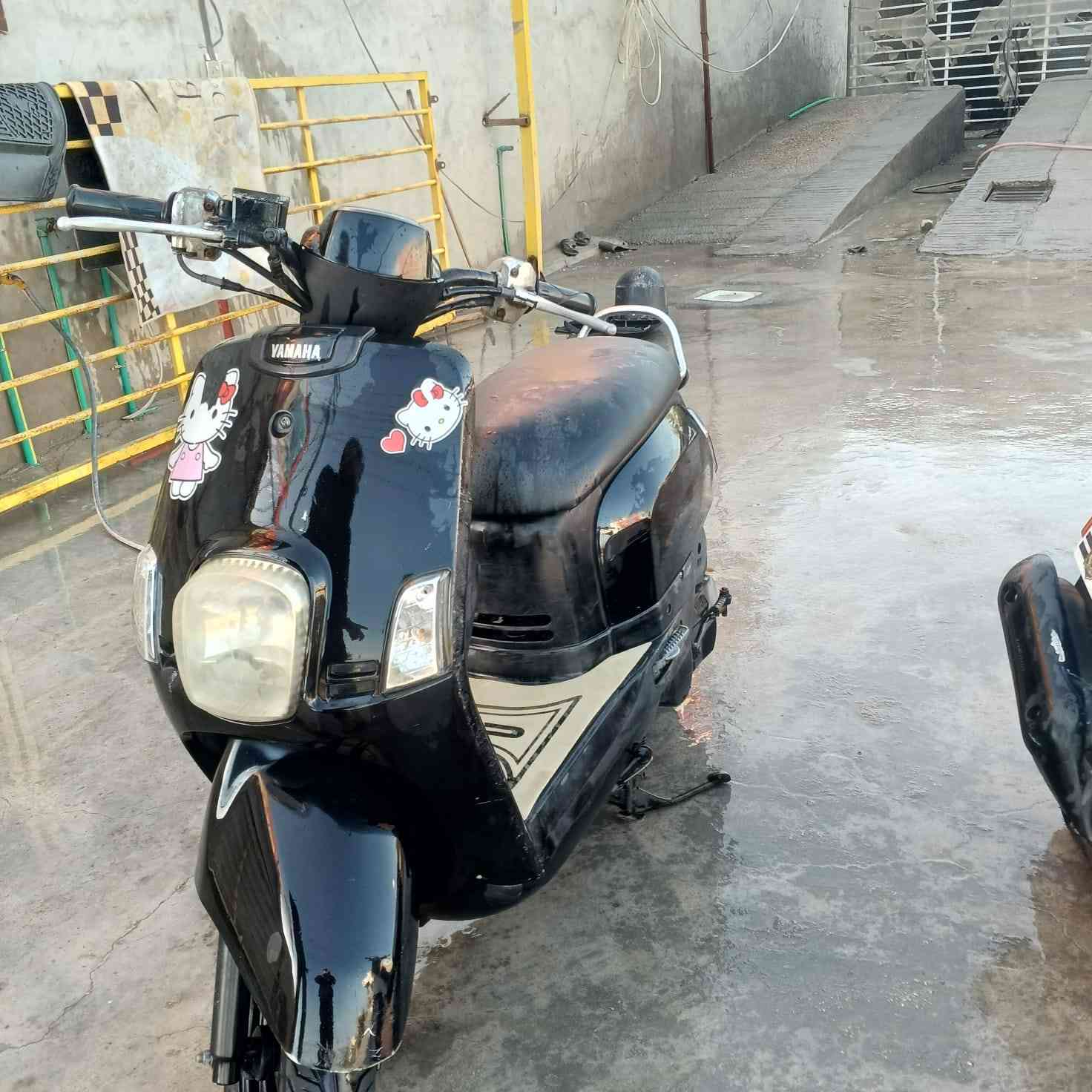 سلام عليكم درجه بوليس للبيع الدرجه حاويه اوبيه وصل معرض الدرجه كلشي ما عايزه كامله من كلشي اشاير اكلوبات عدادات كامله امكله محرك اصبانه ما محطوط عليه صوت ناعم شلعه اومعدال يخبل الدرجه معداله 90 محركه بلادي مامفتوح تجي تفحص اوتشوف ابعينك سعر 750اوبيه مجال  مكاني كربلاءالكنطره البيضه  للشراي يتصل على الرقم***********اوبي وتساب الشراي بي خير اويدلل
