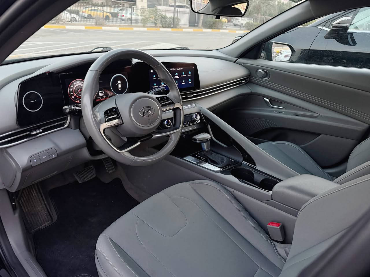 النترا 2023 ( بدون ايرباك )
ترقيم جديد قبل يومين ترقمت تحويل بأي وقت
‎محرك كير كهربائيات صدر كلها بلاد و١٠٠٪؜ 

‎ حادث خلفي بسيط فقط الصندوق ومصلح ومصبوغ نفسة بدون تبديل ليبل واحد السيارة وبدون دواخل بدون ايرباك ( جميع  الايرباكات سليمة ) 
وبيها pdr بالباب مال السايق  

داخل لونين  
المواصفات :
‎تشغيل عن بعد - شاشة ديجتال الكتروني متصل -شاحن وايرلس لاسلكي - تحديد مسار - تدفئة كشنات - مناخ منفصل -  اوتو هولد - ثلاث انظمة قيادة - قيادة ذاتيه  - مثبت سرعة - توقف ذاتي امامي خلفي  (مانع التصادم ) - اشاير بالمري -  رادار امامي - مانع تصادم  
وبعد بيها هووواي مواصفات 
ماشية 61 
‏‎السيارة جديدة بمعنى الكلمة وبالواقع بعد احلى وجاهزة 
‎ وكل التفاصيل مذكورة بالكامل 
‎مكانها بغداد 

‎‏‎السعر 157 وبيها مجال بسيط

‎‏‎للأستفسار هذا رقمي 
***********
