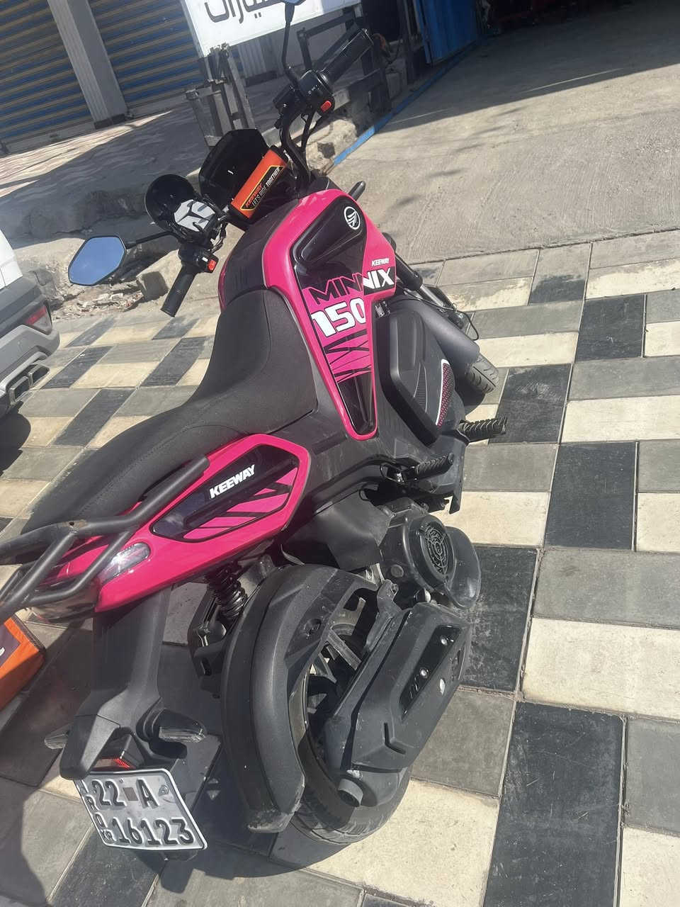 السلام عليكم دراجه ميني اكس ماشيه 10 ألف وقابل لزياده دهن امزويل بعدها ب إسم الشركه مكاني بغداد الشعب 
***********
