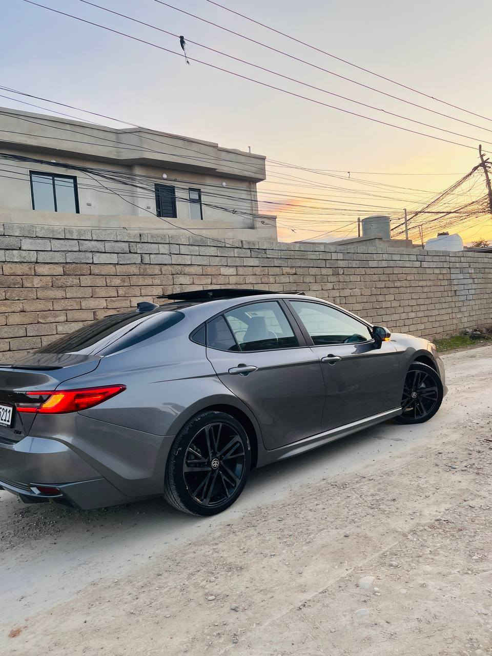 كامري 25 هايبر 
نينوى باسمي 
فول مواصفات بس داخل اسود 
اللون مميز رصاصي عميق
بانوراما
كشن كهرباء 
تشغيل عن بعد
اشارت ترحيب بالابواب
تشغيل بصمة 
بصمه ابواب
تشغيل عن بعد
رادارات 
 شحن لاسلكي  
شفتات ستيرن
كشانة جلد 
اشاير بالمري
وبعد بيها هواي مواصفات 
اللوان مميز رصاصي عميق
 ايرباك بردات فقط
الضرر جانبي بابين جهة السايق وشويه چاملغ خلفي بجم امامي خلفي كبس
ماشية 24000
السعر 248 وبيها مجال قليل بيع فقط نقد ***********
