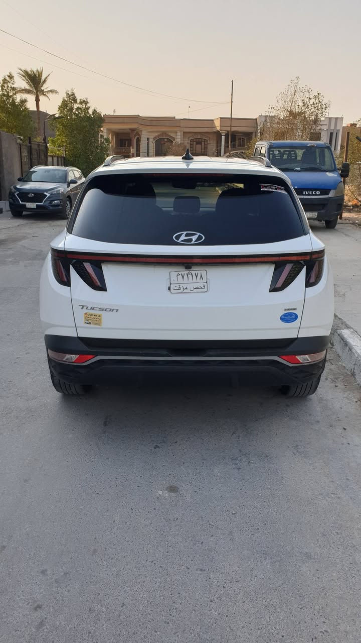 سلام عليكم
توسان 23
ماشيه 33 الف 
داخل الونين 
فور ويل 
بصمه 
اشياير مري 
رادار امامي خلفي جانبي 
جنطه كهرباء 
كشنات حراري 
كشن كهربائي 
قطعتين تبريد 
كامره دوره
الون ابيض
سعر188
للستفار ***********
