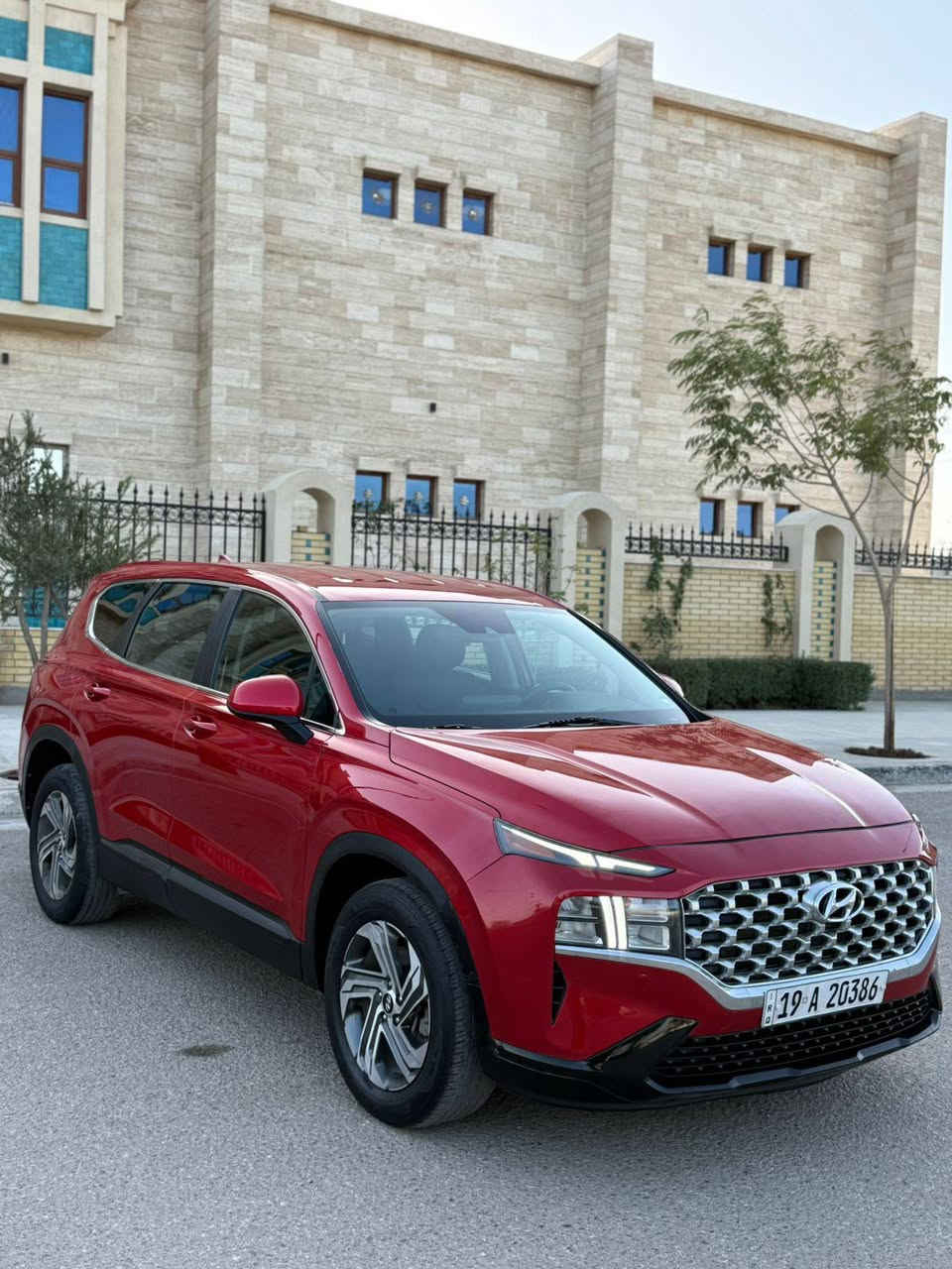 السلام عليكم 
للبيع فقط هونداي سنتافيا  موديل 2023 سيارة جديدة وحادثه واضح بالصور بدون تبديل اي قطعه 
السيارة رقم كربلاء تحويل مباشر وباقي تفاصيل مبينه 
السعر المطلوب 193$ وبيه مجال بسيط 
مكان السيارة كربلاء للتواصل ***********
