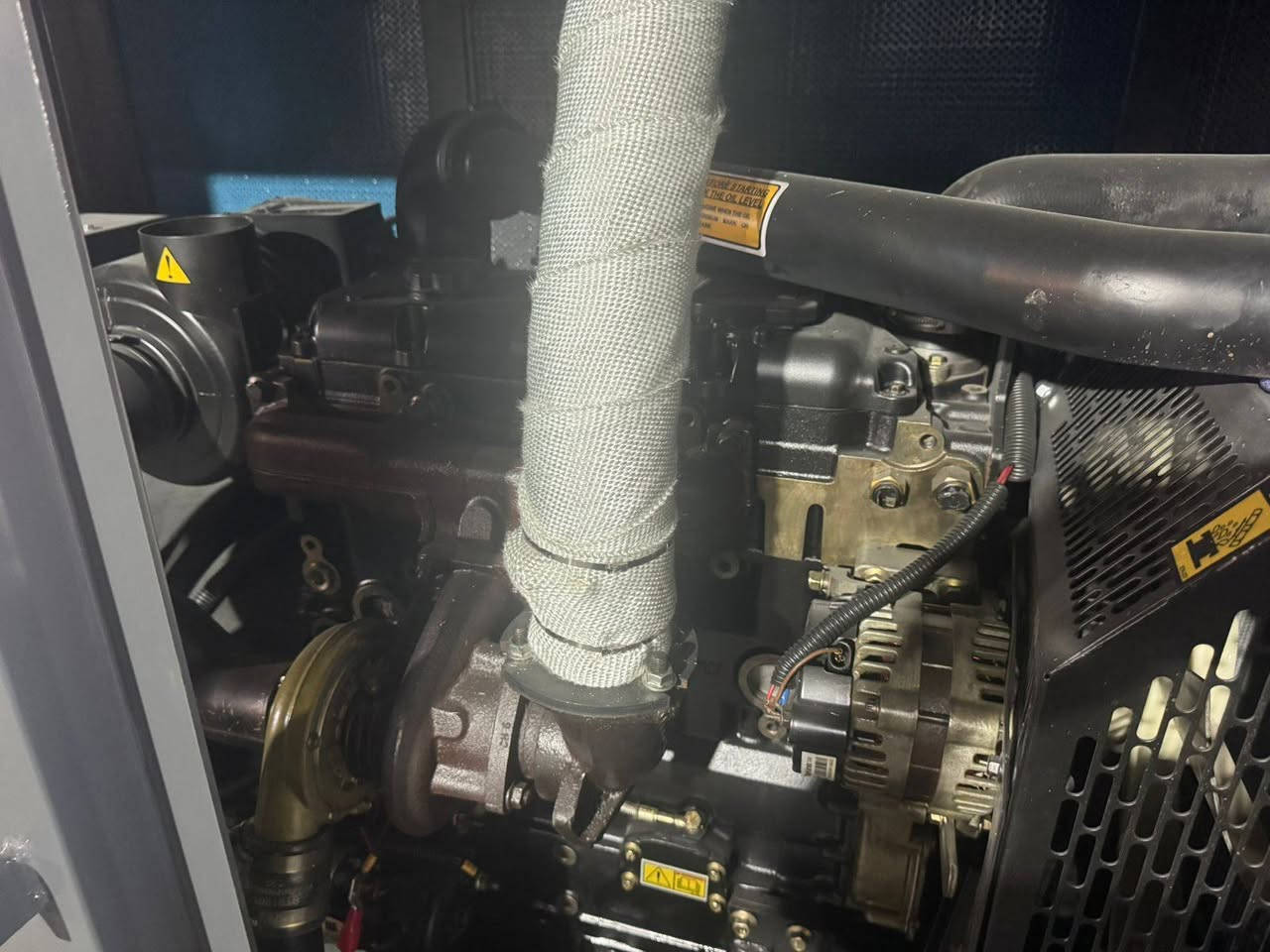 تم وصول مولد بيركز ١١٠كيفي كاتم 
٤سلندر
العنوان اربيل 
يوجد توصيل كافه محافظات العراق 
للاستفسار الاتصال على الرقم
***********
