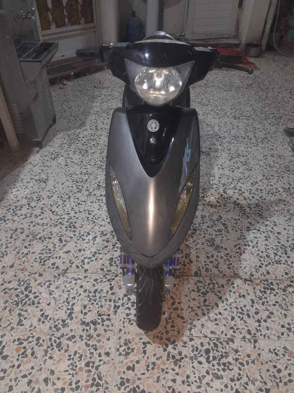 السلام وعليكم  ماكس عدله كفرات ختم واحد الدراجه جديده كلشي شغال سلف هندر كهربائيات كلها شغاله تايرات جدد دبلات جدد باتري جديد  عوزها بس عينه بوشه 49 علمن اول تجفيت غراض كلها اصليه مجفته مابيها اي نقص  السعر 600وبيها مجال قليل***********
