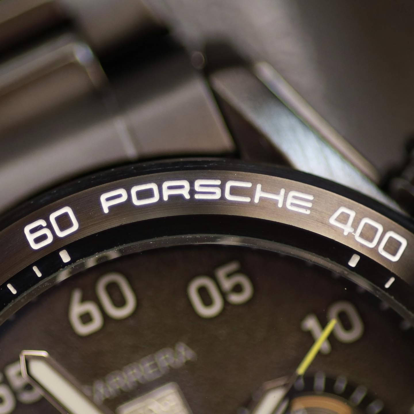 Zain_Pazaar
ساعة رجالية ماركة  CARRERA (PORCHE DESIGN)

المواصفات
.اللون اسود طافي
.المينه بتصميم حجري رصاصي اللون
.جميع السناتر شغالة
.كرونوغراف
.stop watch 
.المعدن ستيل بالكامل
.ضمان سنة
.تاريخ يومي

السعر:55.000

يوجد توصيل لجميع محافظات العراق
(التوصيل من يوم الى ٣ايام)

للإستفسار:***********
او مراسلة الصفحة
♦️التصوير داخل الصفحة تصويرنا

#ساعات #رجالي #توصيل #f #اكسسوارات #العراق #m #a #ملابس #ماركة #tiktok #instagram #fashion #facebook #تجميل #أناقة #هدايا #هدايارجاليه #هدايامميزة #ضمان #hublot #followforfollowback #explorepage #ex #explore #share #like #instalike #save #money
