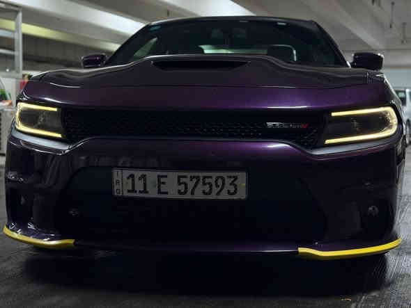 مراوس بجارجر 5700 موديل 22/23
..............................
جي تي بلاس خليجي (هارلم) اعلى مواصفات بالجيتي 
2020 بيهة كلير فقط بالبنيد اثر وشم 
و شخط باب الراكب بدراجة اقل من شبر يتكحل او كارت 
و تكحيل خشم الجاملع الايسر 
تصليح البطانة البلاستك
 اللي فوق اللايت الايسر تقريبا 20 سم
محرك 3600/ V6
شفتات سرعة ستيرن 
تحكمات كاملة ستيرن
كشنات حظن 
سستم صوت الباين 
ادامة كاملة غرفة احتراق + راديتر + ماء راديتر شركة احمر 
ماشية 38
تشغيل عن بعد 
شاشة كبيرة 
تحكم كامل من الشاشة 
فتحة 
سوبر تراك 
نظام نورمل و سبورت 
300 حصان 
كير zf ( طيارة ) نظام عادي + اوتو
تخم تاير تو سايز جديد
باتري جديد 
صدر جديد+ اذاين محرك + دسكات.  وكالة
كت كامل اسود لامع . يدات باب + مطريات + مرايات
الداخل تطعيم كاربون فايبر 
وباقي مواصفات الجي تي المعروفة بيهة
***********
