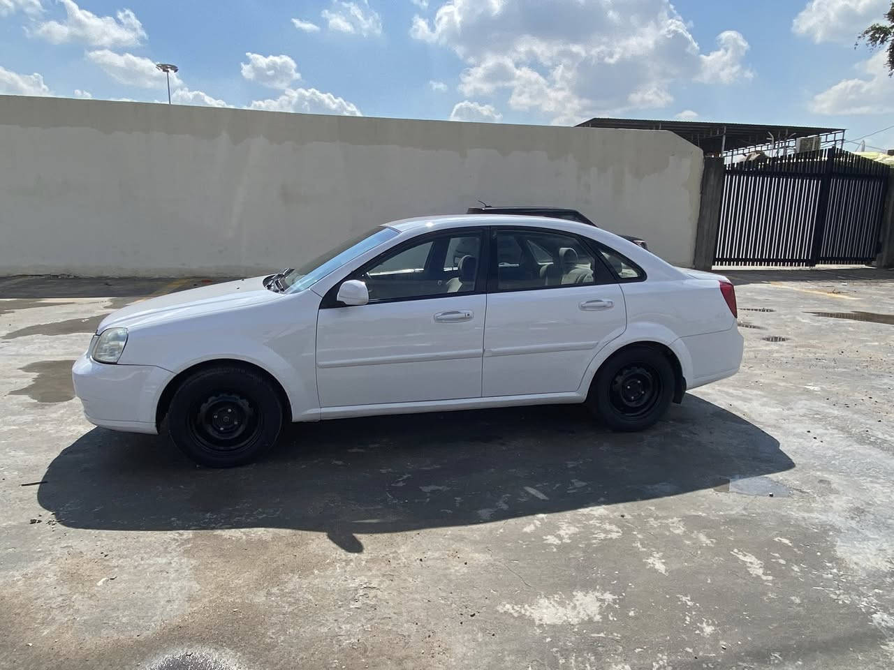 اوبتر موديل 2011 السياره جاهزه منكلشي كير مكينه مكفولات السياره مصبوغه احزام جماليه جاهزه تخم تاير تحويل مباشر السعر٦٣اوبيه مجال اتصال ☎️ فقط ***********
