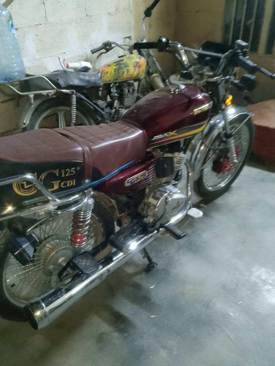 سلام عليكم دراجه للبيع موديل 25 محرك كبس اوراق كامل الشراي يتصل عل رقم ***********
