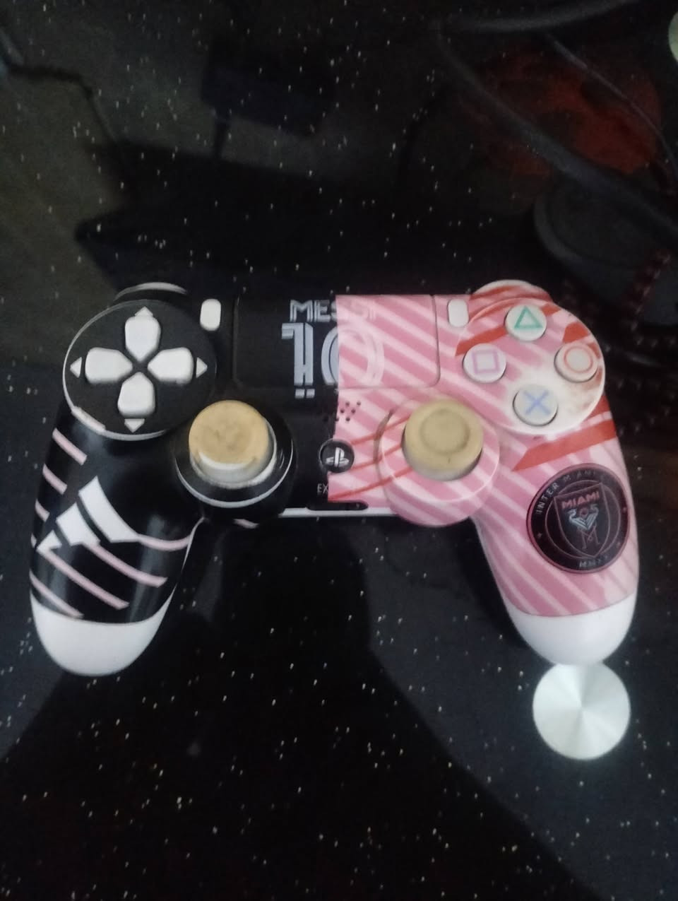 يدات بلي فور للبيع قيم واخذ بل يرضي الله


**إذا كنت صاحب هذا الإعلان وتريد حذفه لأي سبب، رجاءا أرسل رسالة إلى الدعم الفني**