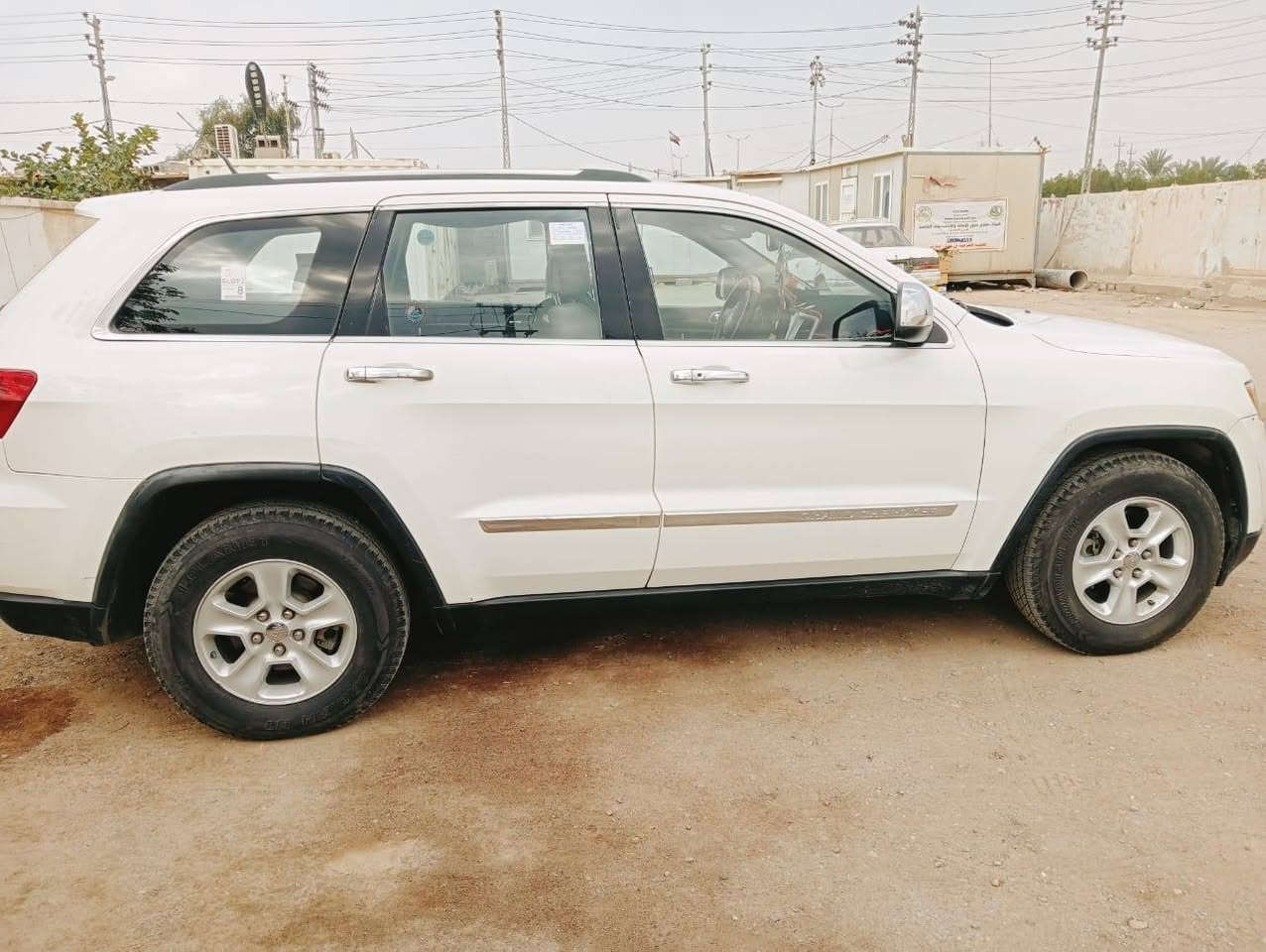 السلام عليكم 
سيارة للبيع جيب الأريدو وارد امريكي مديل 2011رقم بغداد 
للتواصل على الرقم التالي لمعرفة بقية التفاصيل ***********
