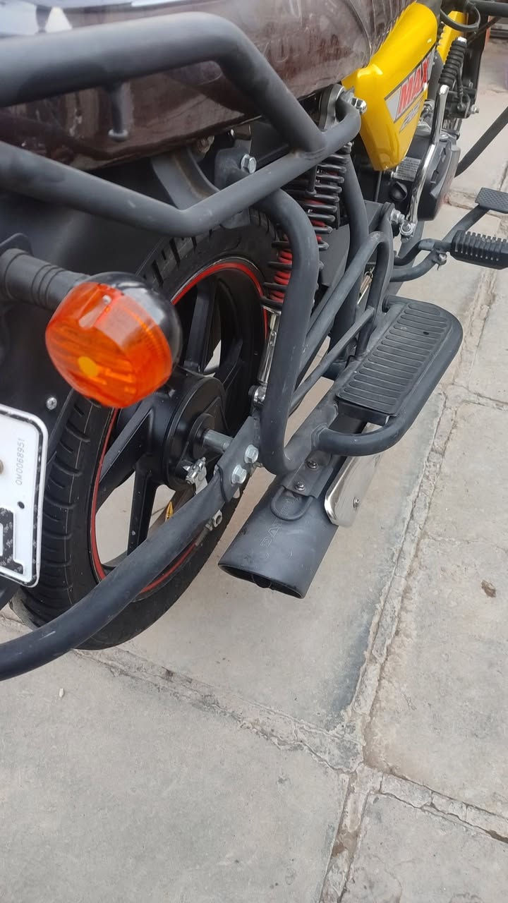 سلام عليكم دراجه لبيع مكفوله كفاله عامه نضافته ميه من100صار شهرين من طالعه مرقمه تحويل ثاني يوام ما متواجد ع فيس اتصل ع رقم***********
