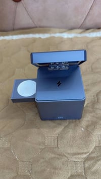 انكر • شاحن ٣في١ • نظيفه