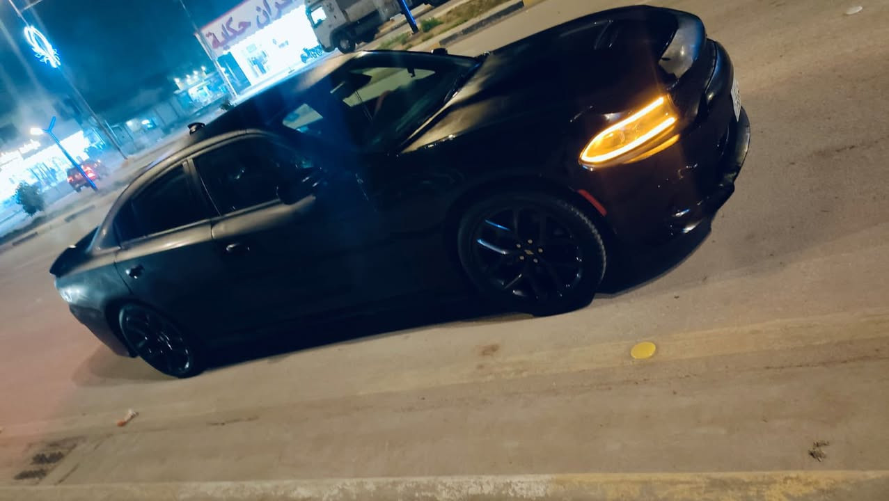 السلام عليكم جارجر للبيع موديل 2023 ماشيه19الف بغداد رقم دولي بيه البنيد فقط جي تي للاستفسار اتصل ع رقم***********
