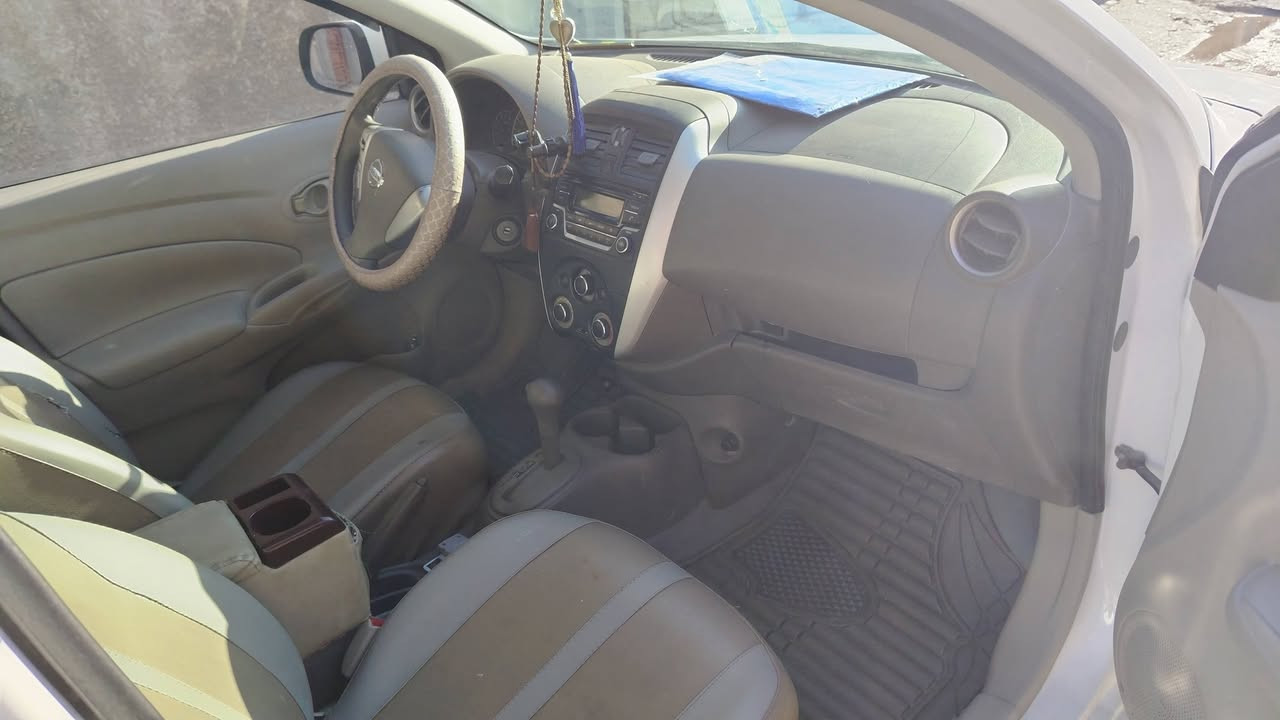 السلام عليكم
نيسان صني 2019بأسمي بيه حادث باب السايق والخلفي ومصبوغات وربع بنيد ومصبوغ صدر وتخم تاير جدد وادامه جديده السعر 95 بغداد حي الاعلام***********
