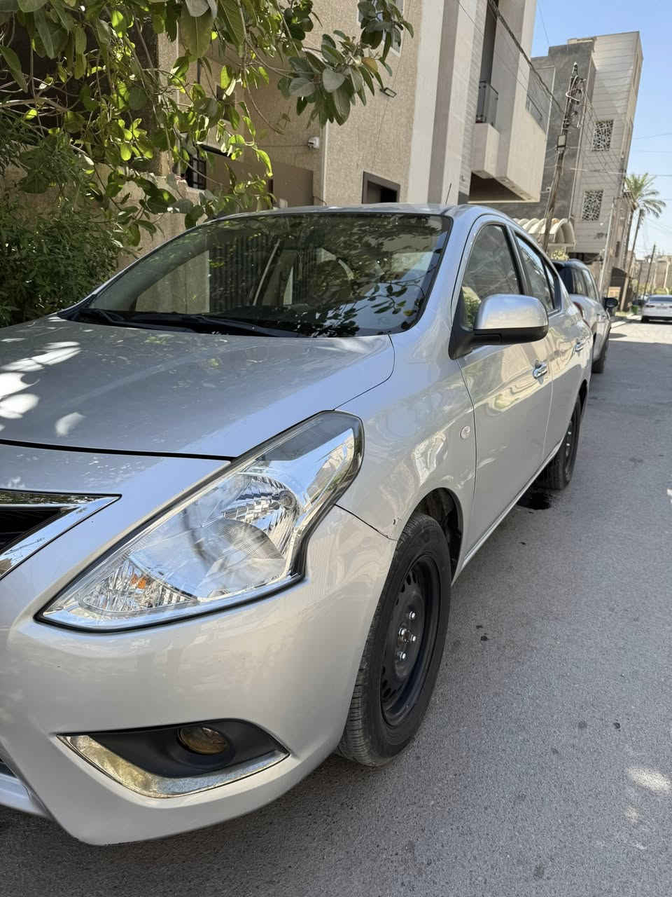 السلام عليكم
للبيع نيسان سني هندي موديل 22 اربيل باسمي ماشية 62 الف مكفولة من الصبغ عارضها 115 وبيها مجال مكانها بغداد المنصور للاستفسار 
***********
