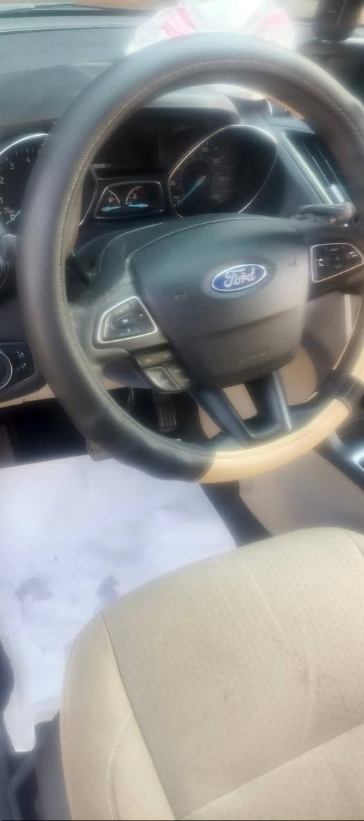 فورد اسكبب ٢٠١٨
ماشيه ١٠٠ ألف كم 
رقم اربيل  ضرر قطعه واحدة جاملغ جهة السايق  محرك ١٥٠٠ تيربو 
لون مميز تريد تحويل تريد وكاله رقم أربيل 
سيارة جاهزه كلشي  سعر ٩٥ وبيه مجال تعال خاص وتدلل


**إذا كنت صاحب هذا الإعلان وتريد حذفه لأي سبب، رجاءا أرسل رسالة إلى الدعم الفني**