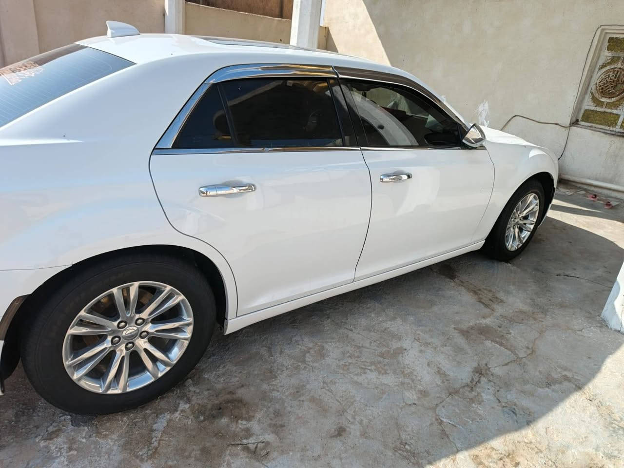 السلام عليكم اوباما كلايزر 2023 اصل 16 سياره حلوه وجديده سعر 195 مكان السياره سفان استفسار على هذا الرقم***********
