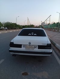 بي ام دبليو 735 • اوتوماتيك • موديل ١٩٨٩