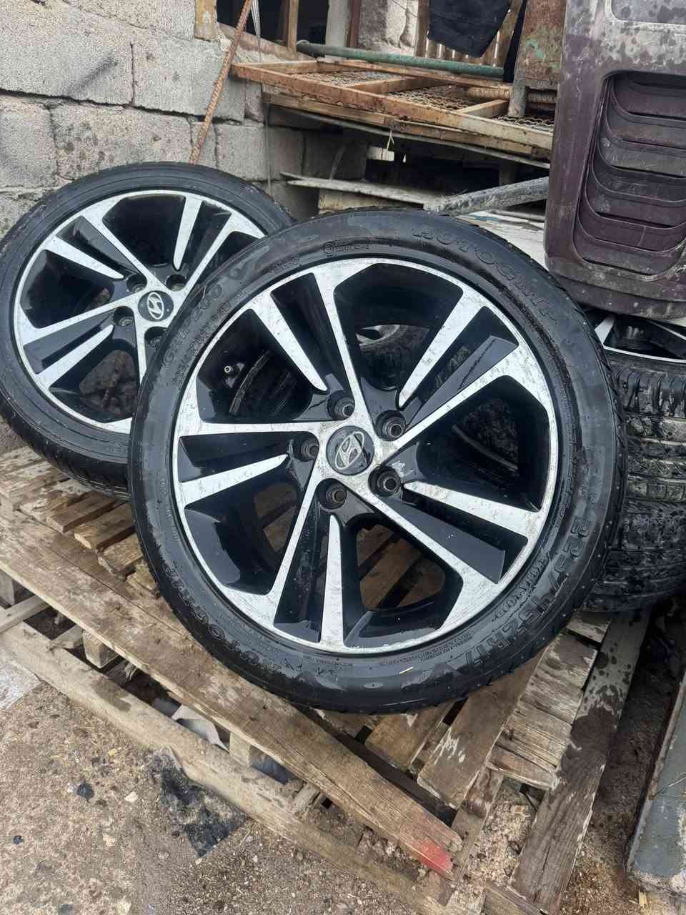 سلام عليكم وياله مال انتره نضاف سعرهن 250وبيهن مجال مكاني بصره الكرنه ***********
