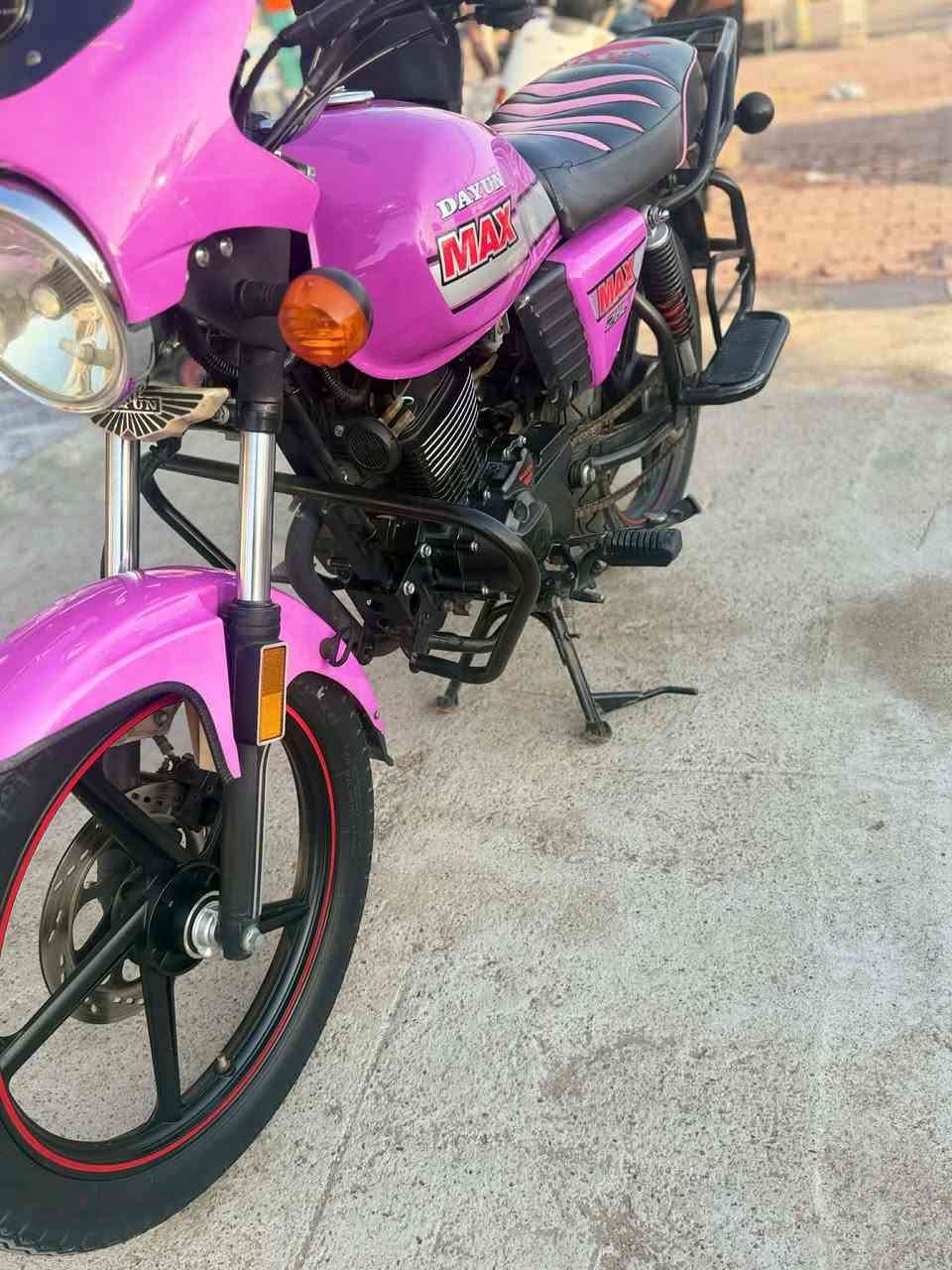 السلام عليكم 
ديوان موديل 23 نضيفه كفاله خير من الله استعمال قليل التواصل على الرقم ما متواجد خاص ***********
