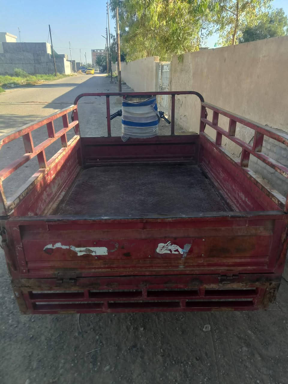 السلام عليكم ستوته للبيع اوراق كامله كهربائيات كلها شغاله نقص بس باتري تايرات جدد محرك خير من الله السعر 650وبيها مجال شراي اتصل وتدلل *********** مكان الستوته ديالى ابي صيدا
