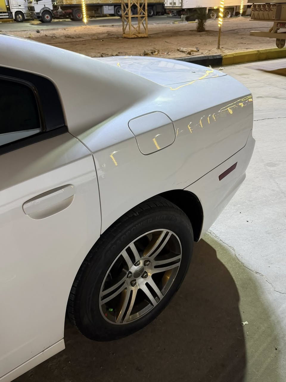 سلام عليكم ورحمة الله وبركاته دوج جارجر لبيع موديل 2014 كفاله عامه كلين كنديه فول موصفات فتحه حساسات ويل وتخم تاير جديد شاشه جبيره كير طياره رقم بصرة ل2029 دولي داخل عسلي جلد سبيره ما نازل شرط مكانه بصرة ***********
