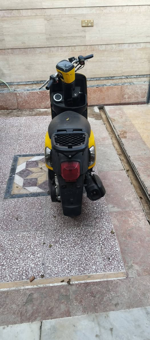 ماكس بوليس مسطرة
درجة كلهة بلاديه مكفوله كهربائيت كلهة شغاله 
اي نقص ما بيهة مكينه نكره فول نعومه 
مكاني بغداد بلديات. 
رقم الهاتف. ***********
