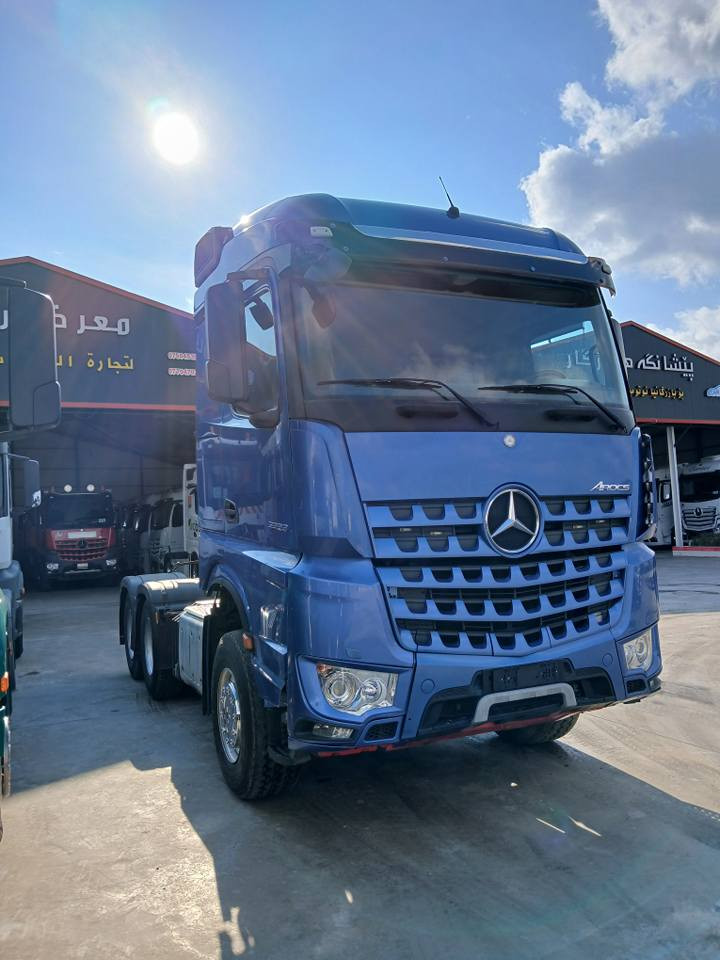 نوع :مارسيدس اروكس شاصي سكس ويل مجموعة جوبليس  GF  بلادي دبل قماره عالي خمسه شفرات  
موديل:2015✅ 
حجم : 3363✅ 
لون :  نيلي  ✅ 
مواصفات:  كامل مواصفات ريتايدر تبريد ثلاجة حاكية بويلر  شاشه كبير لايت زينون ......
گير: اتوماتيك سيربو خارجي ✅
ماشي : 700 الف 
رقم : كاتي دهوك ما مشتغل بالعراق
سعر: 📞
العنوان: معرض رزكار مفرق شيخان
رقم موبايل  :  واتساب***********/واتساب /*********** ///*********** /واتساب
