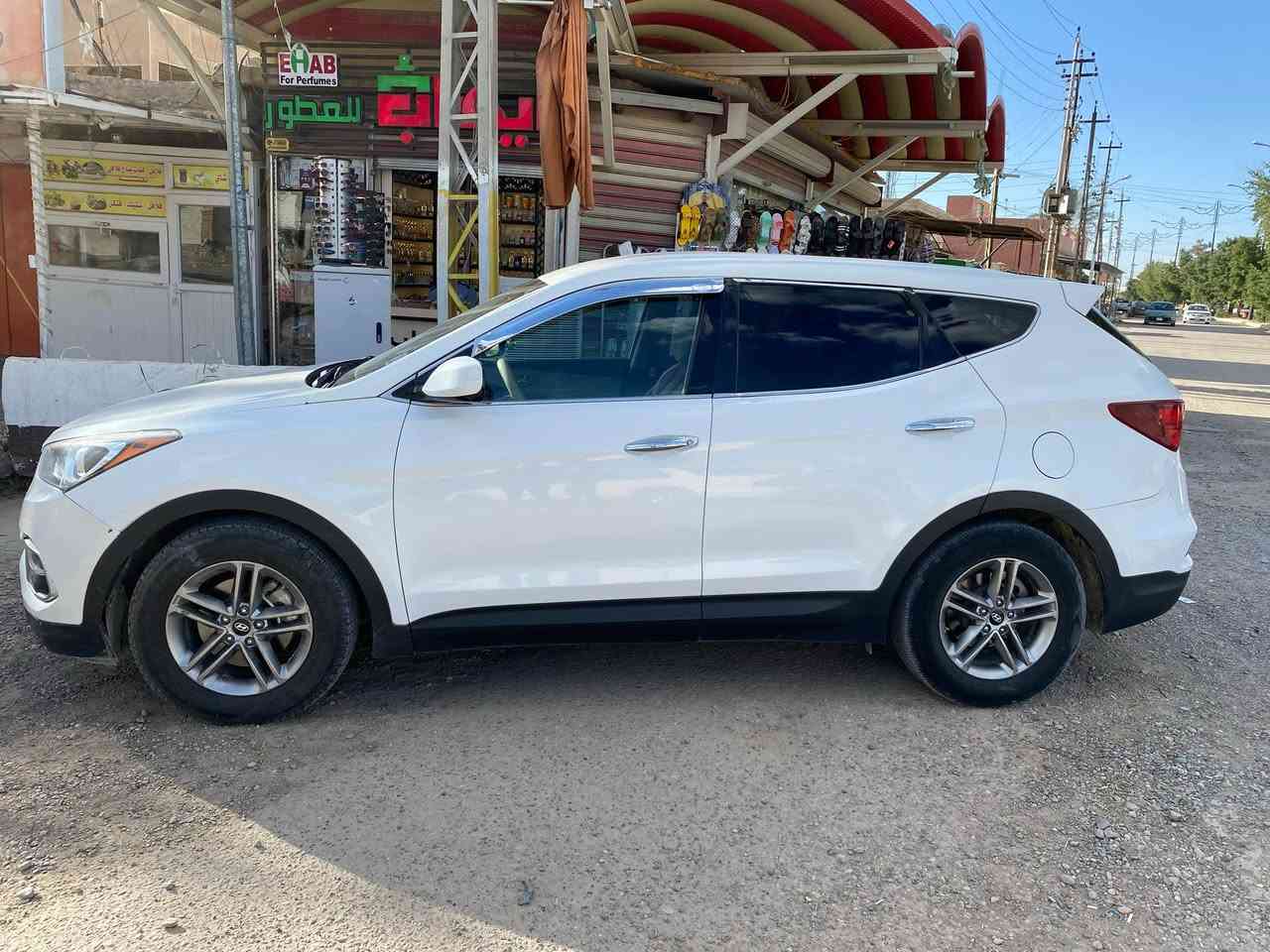 السلام عليكم سنتافي مديل ١٨ رقم صلاح الدين حادثه وضح بل سونار السعر ١١٥ مكان السياره بغداد ***********
