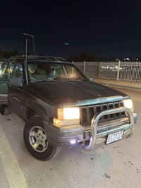 سياره جيب شيروكي محرك 4000 بلادية  كير ومحرك  جديد  منضومة مال غاز جاه...