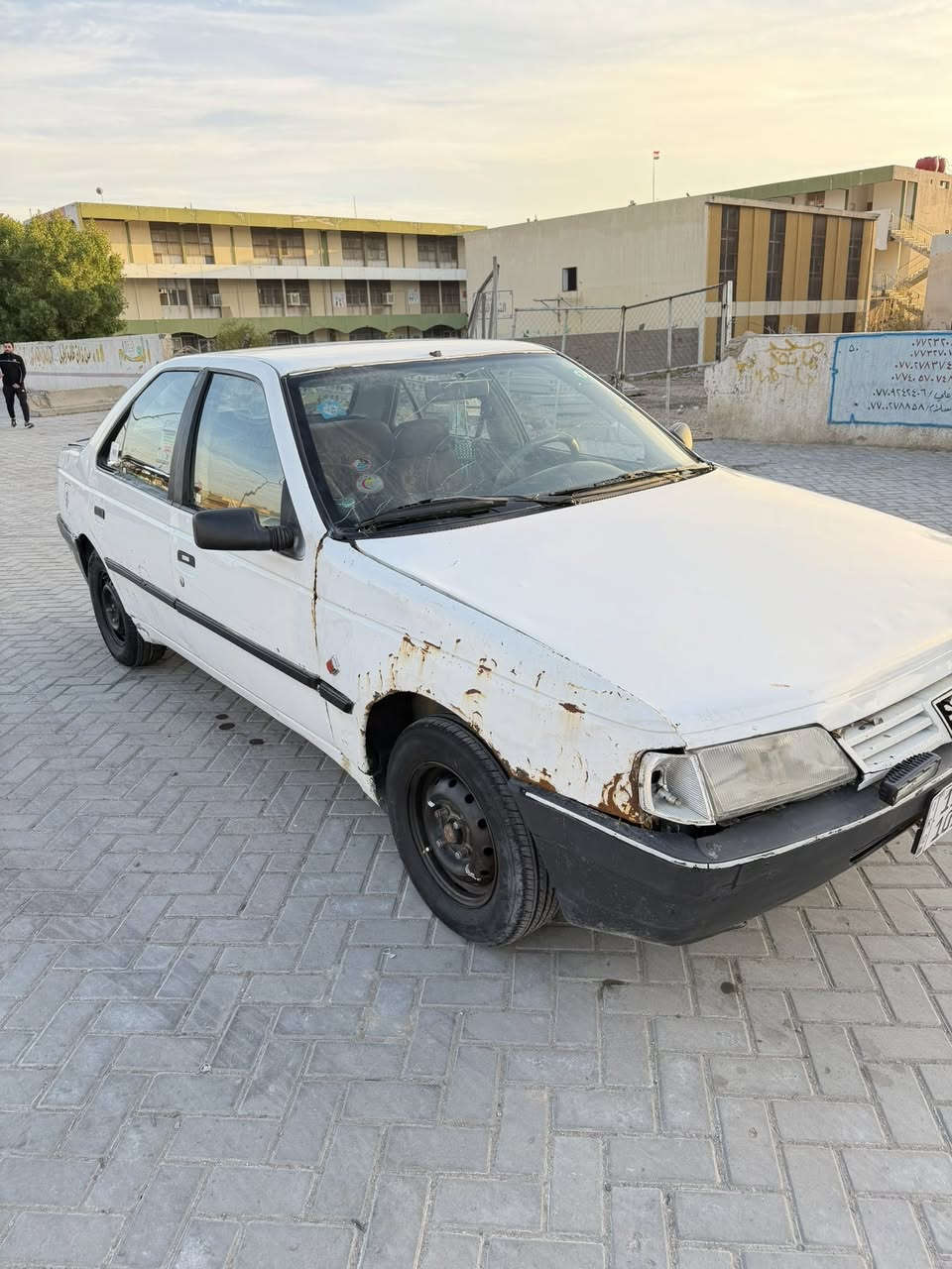 السلام عليكم بيجو 2009 بسمي رقم بغداد الدولي مكينه وكير كورلا 1600 تخم تاير جديد صدرها كله جديد تبريد ثلج تدفأه شغاله السعر 25  العنوان بغداد *********** وبيها مجال
