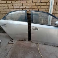 ٤ابواب قافلة بس باب السايق قفل امعوزة  زوج جاملغات وبدنة وبنيد زوج ماز...