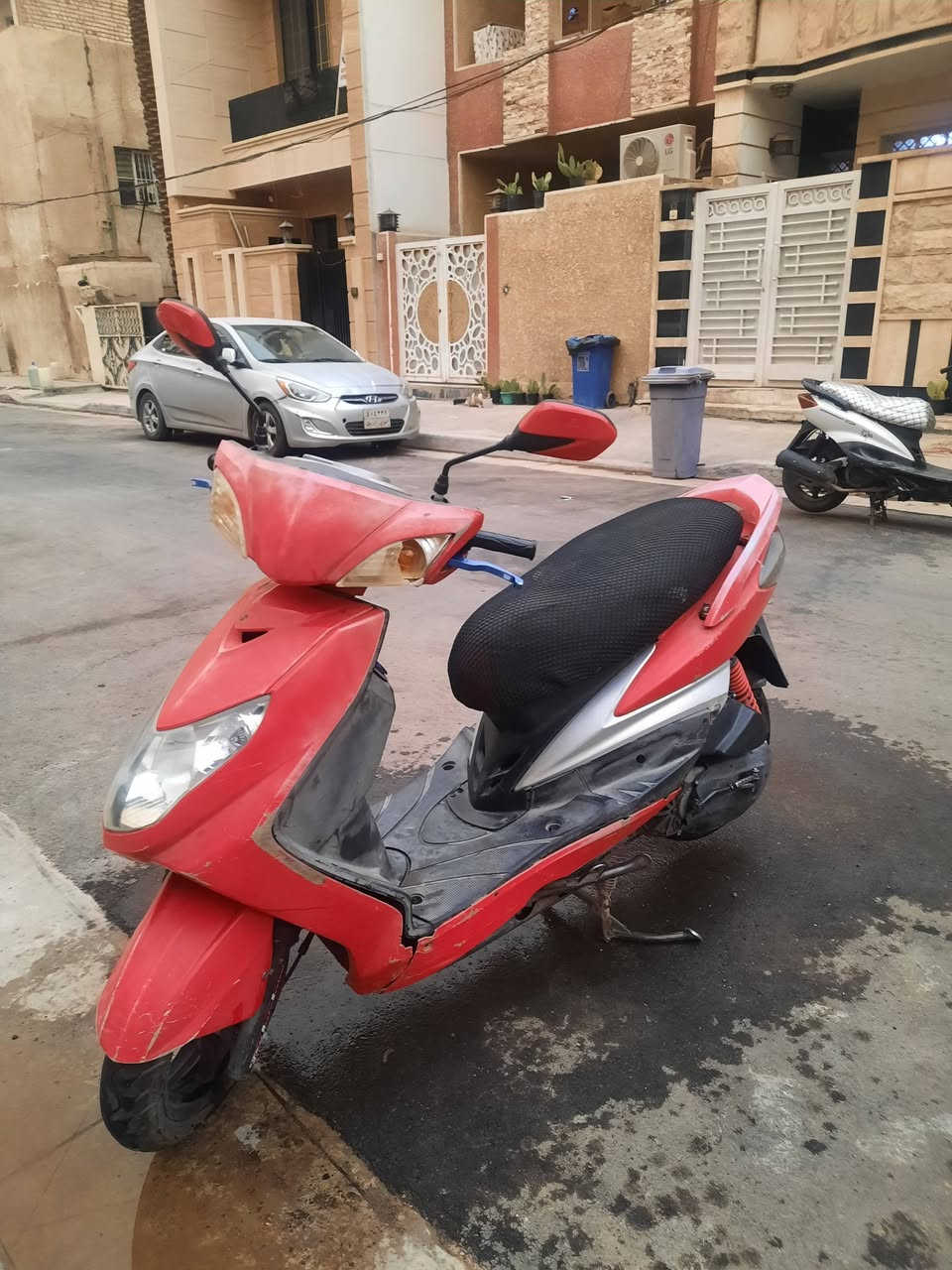 السلام عليكم دراجة سكنس فحل نوزل لونها هوة هيج يجي جارد مكينتها زينة كهربائياتها كلها شغالة العداد شغال بس عندك الدشبول مال بانزين ومال كيلومتر ما يشتغل كفراتها زينة عيبها الترايش مالتها شوية تعبانة ضاربها خشابي السعر ٥٥٠ وبيها مجال مكاني بغداد شارع فلسطين


**إذا كنت صاحب هذا الإعلان وتريد حذفه لأي سبب، رجاءا أرسل رسالة إلى الدعم الفني**