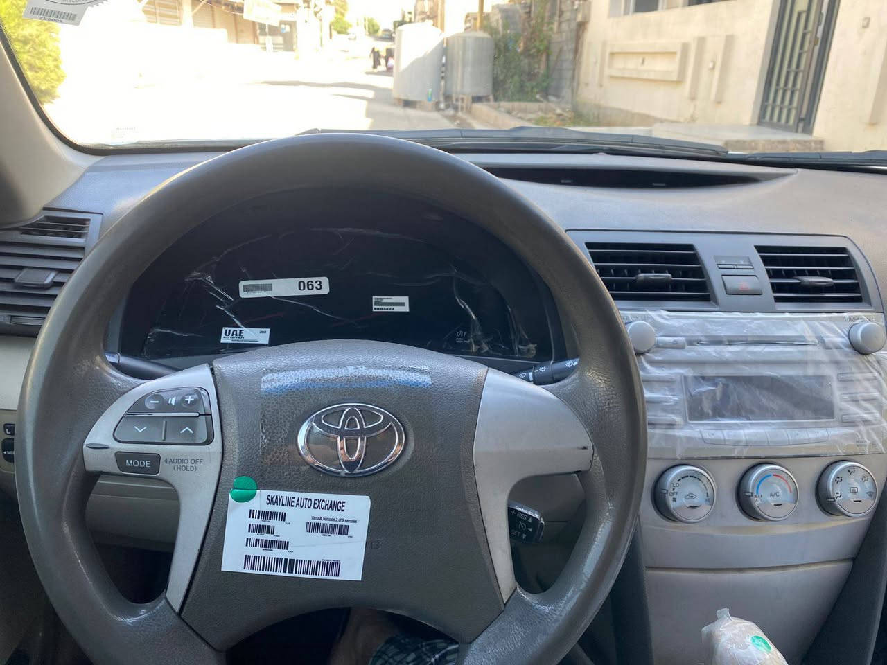 السلام عليكم ورحمه الله وبركاته..
تحية طيبة على الجميع..
السعر 125 بي مجال للشراي..
كامري 2011 وارد امريكي سيارة جديدة بمعنى الكلمه 
جاهزة من كلشي محرك كير صدر تبريد تخم تاير غرفة داخلية لايت زينون ..
مصبوغ الحملغ الامامي مع البونيد بدون دواخل ..
رقم سليمانية تريد تحويل تريد وكالة 
مكانها الانبار ناحية البغدادي 
ترهم مراوس بافلون حصرا 
***********
